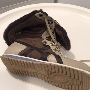 onitsuka tiger kazahana 2018